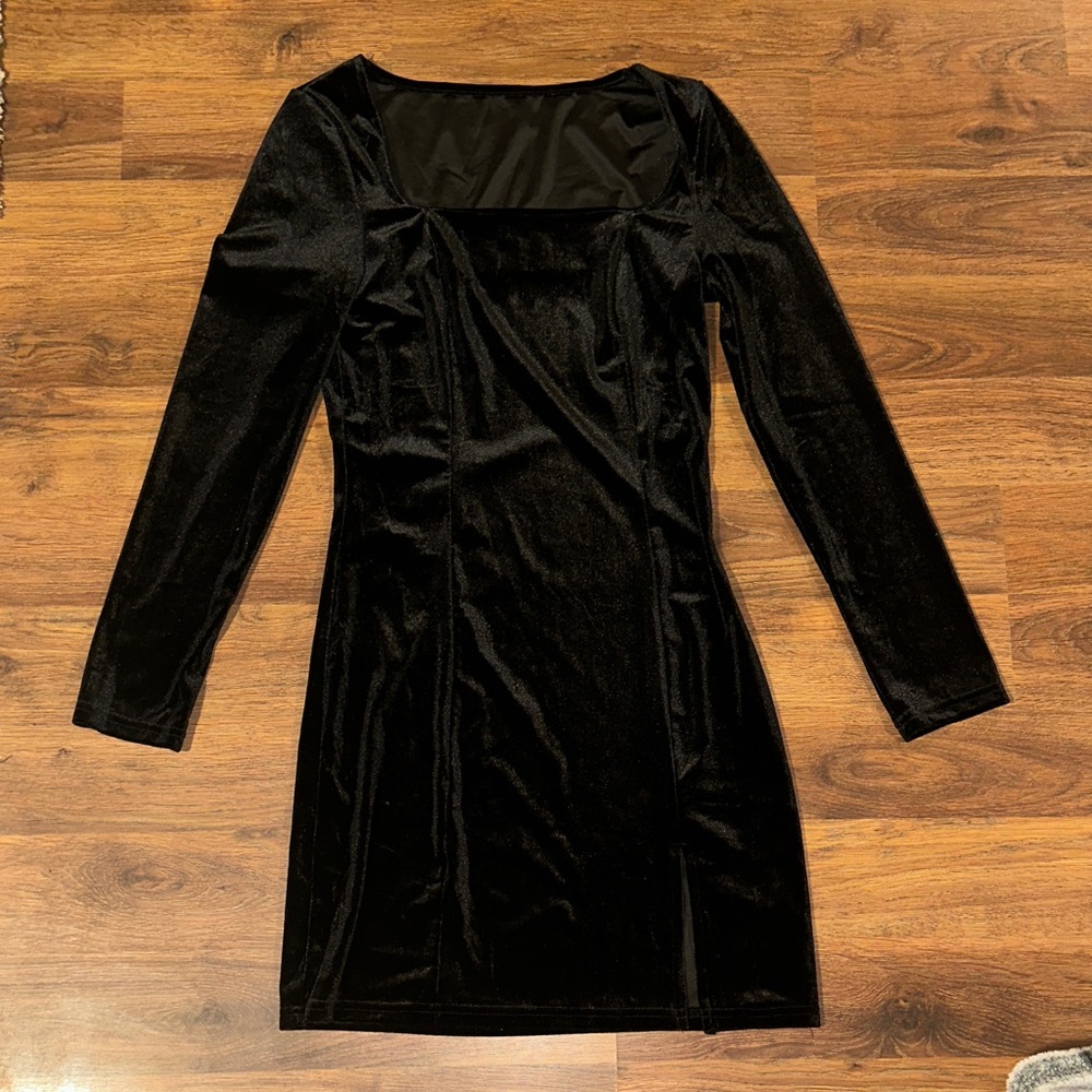 Amazon Black Long Sleeve Dress
